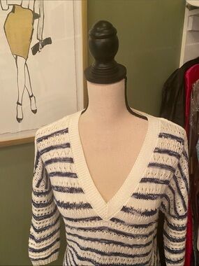 Chic CAbi  Peace pullover sweater
